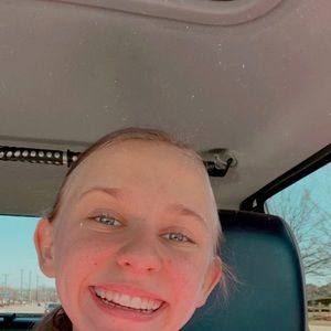 Meet your Posher, Jillian